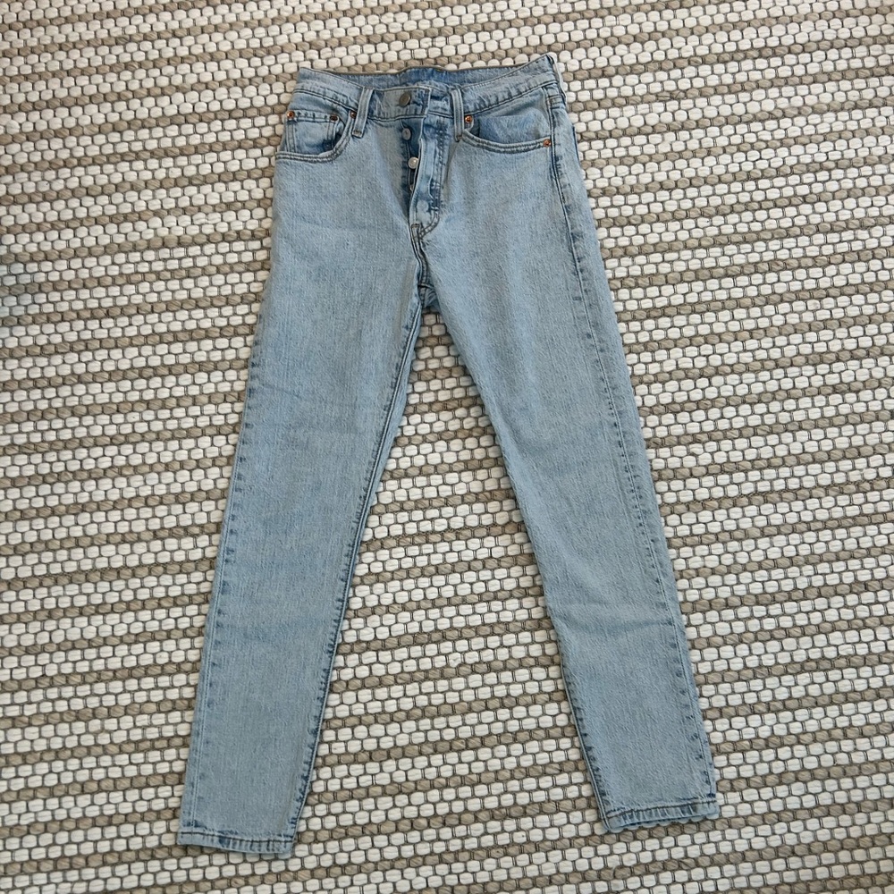 Levi jeans